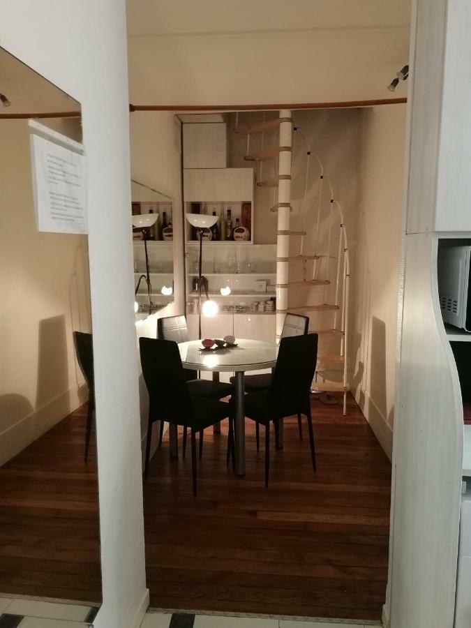 Appartement Cosy Arc De Triomphe Champs Elysees Parijs
